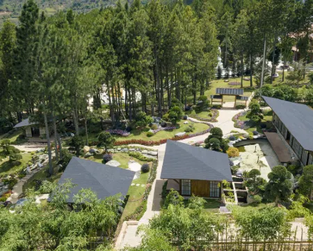 Rung Thong Nui Voi Villa & Resort Hotels in Duc Trong District