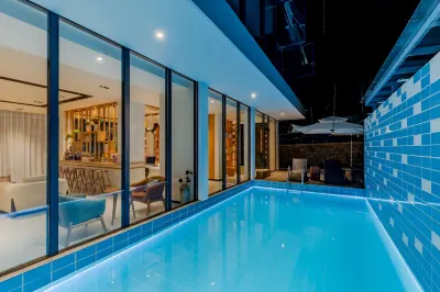 Half-mountain splash Hotel in zona Chaji Scenic Area