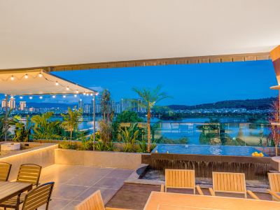 Qingyuan Private Hot Spring Resort Hotel (Mile Huquan Ecological Park)