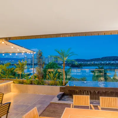 Qingyuan Private Hot Spring Resort Hotel (Mile Huquan Ecological Park) Hotels near Huquan Ecological Park