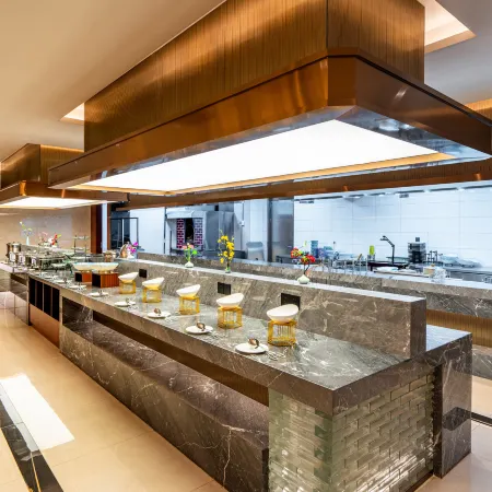 Fenxing Lihua Grand Hotel