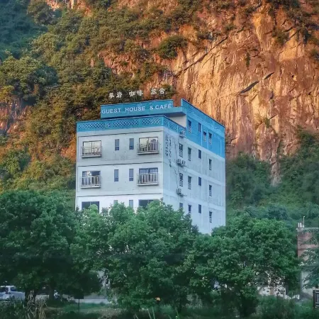 Mental Rock climbing cafe