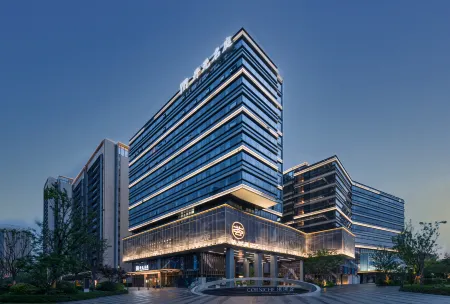 Jiaxing South Lake Maison New Century Hotel Отели рядом с достопримечательностью «Jiaxing University (North Campus)»