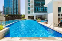 Thompson Suites BGC (One Uptown Residences)