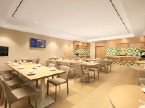 Vienna 3 Best Hotel (Zhumadian Suiping Jinboda Commercial Plaza) Hotels in Suiping