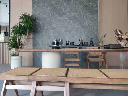 Liuba Mountain and Twelve Habits