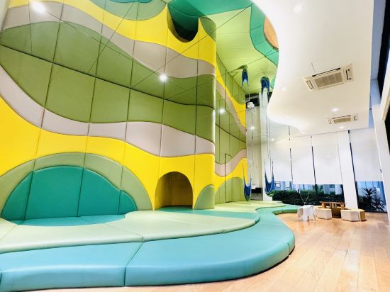Velocity Suites KL by Rit
