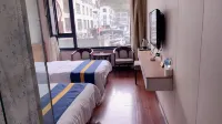 Zichang Fan Hua Hotel