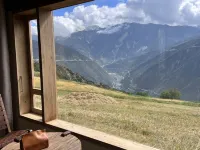 WUYE hotel Hotels near Meili Snow Mountain National Park - Sunrise on the Golden Mountain