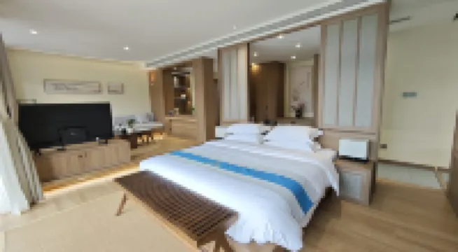 Guangnan Liulangcheng • Shihu Bay Banshan Resort Hotel