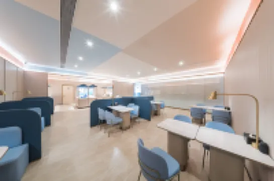 HanTing 호텔 (다칭 싸얼투 완다 플라자)