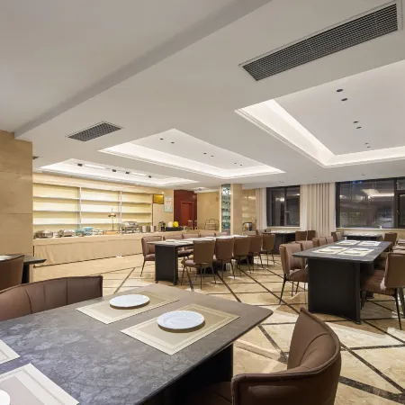Elong Wanguo Hotel (Zhumadian Pingyu County Jiefang Road Central Hospital Branch)