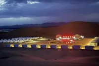 Zhongwei Desert Cloud Camping Hotel