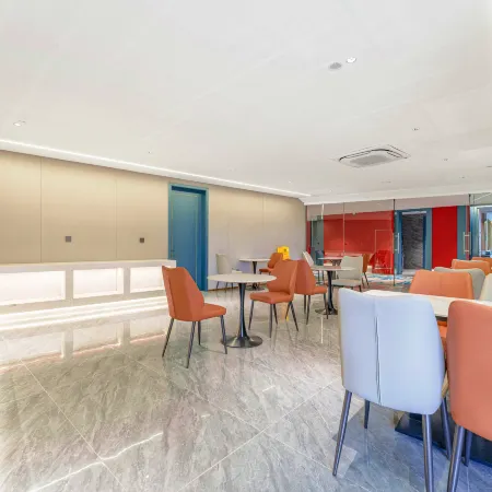 Yisu Impression Hotel (Xinchang Hongxing Meikailong)