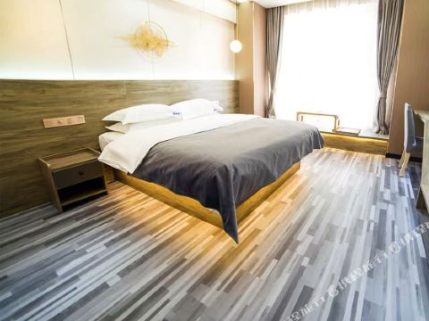 Lanjing Apartment Hotel (Wanda Plaza Pedestrian Street Museum Metro Station Branch)