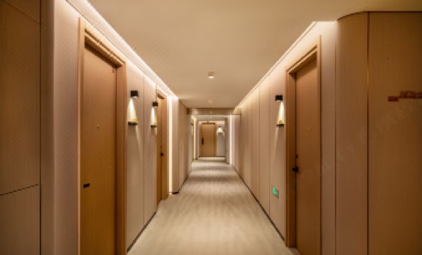 Renjoy Hotel (Beijing Shoudu Eryansuo Sanlitun)