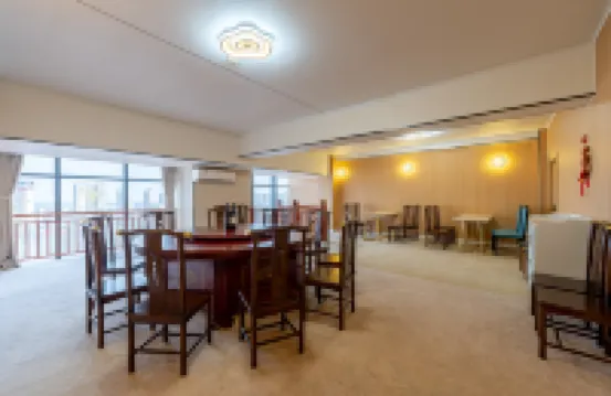 Hongrong Intelligent Hotel (Fangchenggang High-Speed Rail Station Ocean Culture Park Branch)