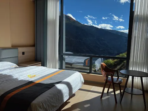 Deqin Meili Qianzhuan Hotel - 신규