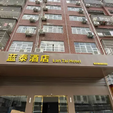 Lantai Hotel