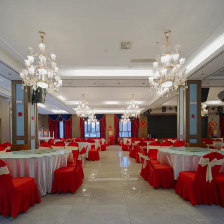 Jinning Hotel (Bagua City Center Taiji Altar Branch)