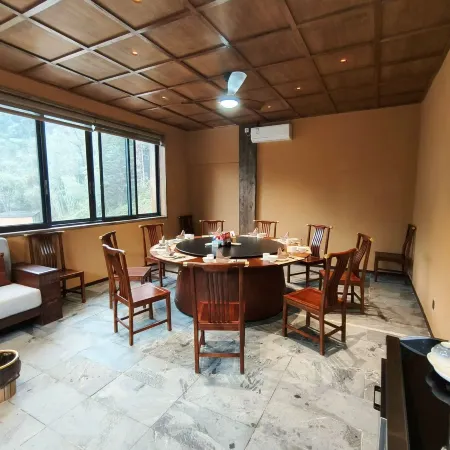 Yunxi Homestay (Yangmingshan National Forest Park)