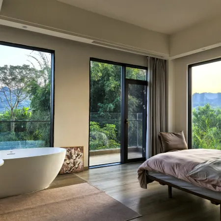 Yingde Huayuanli Hotel (Yingxi Peak Forest Corridor Branch)