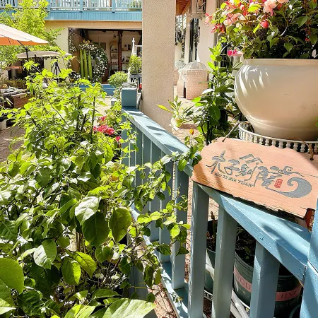 Tekes Muzi Bieyuan Homestay (Baguacheng Lijie Branch)