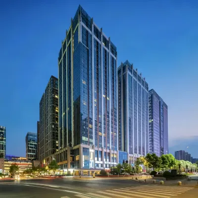 BO SHE selection Hotel (Chengdu Global Center store) Отели рядом с достопримечательностью «Глобальный центр «Новый век»»