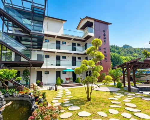 Qiyu Homestay Hotels in Liuba
