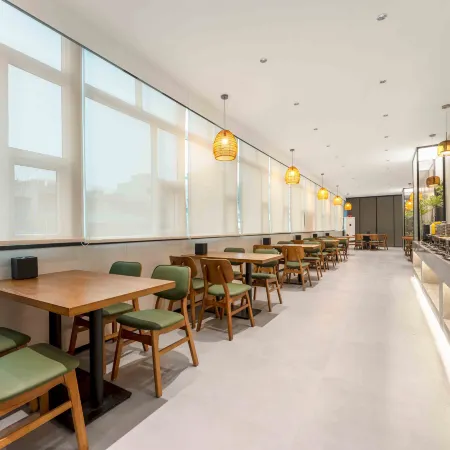 Yunman Yijing Hotel (Dongguan Chang'an Vanke Plaza)