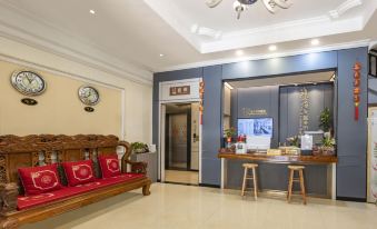Lingang Hotel