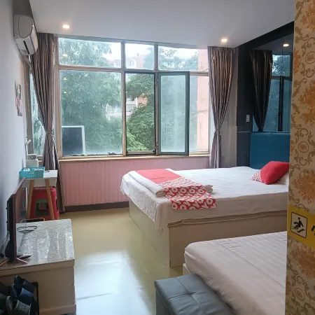 Hunchun Qianxun Hotel (Seafood Commercial Street Bohai Ancient Town)