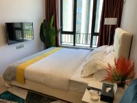 珠海万隆国际公寓 - 温馨大床房