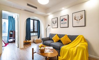 Twilight Seek·Qianxun Riverfront Homestay(Chongqing Jiefangbei-Hongyadong)