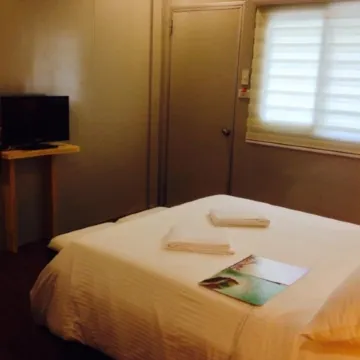 Shore Time Hotel Annex