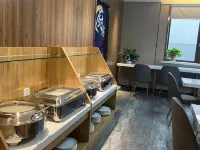Grey Whale Intelligent Hotel (Baoding Mancheng People's Hospital) Hotels near The Seventh Hospital of Baoding
