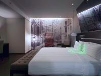 桔子酒店(西安科技路地铁站店) - 标准大床房(无窗)