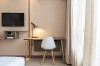 Hanting Hotel (Shanghai Hongqiao Airport) Hotels in Shanghai