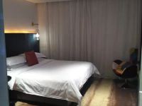 长沙美陌品致酒店 - 轻奢观影大床房