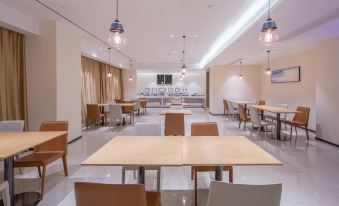 City convenient hotel (Chongzuo Fusui Airport Avenue store)