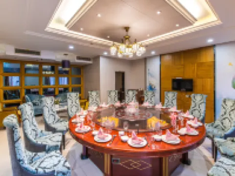 โรงแรมนานาชาติหยู่เฟิง โรงแรมในหยุนเหมิง