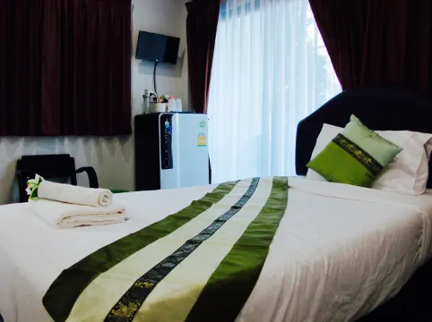 ห้องสแตนดาร์ดเตียงแฝดพร้อมระเบียง หมายเลข 2