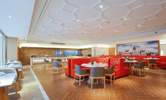 Vienna Intemationl Hotel(Guangan Wuyue Plaza Store)