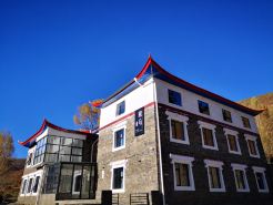 Kangding Barley Horse Mountain Homestay (Xinduqiao Branch)