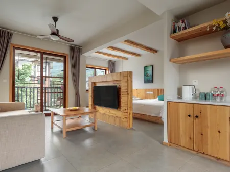 Senhuxi Hostel