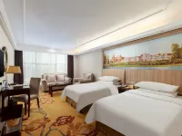 Vienna Classic Hotel (Shangrao Pedestrian street Peace Sunshine) Hotels near Sanjiang Park (Southeast Gate)