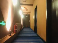 Xilinhot Recluse Theme Hotel