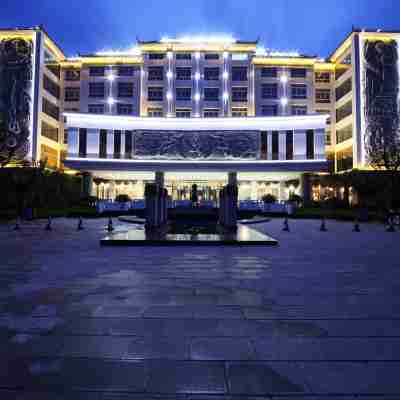 Xiongxuan Hotel (Dali Lushan Ancient City High-speed Railway Station) Hotel Exterior