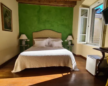 โรงแรมปิอาซซาเวกเคีย โรงแรมในแบร์กาโม