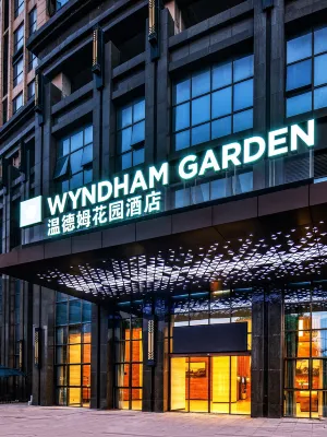 Wyndham Garden Heyuan - Baarit